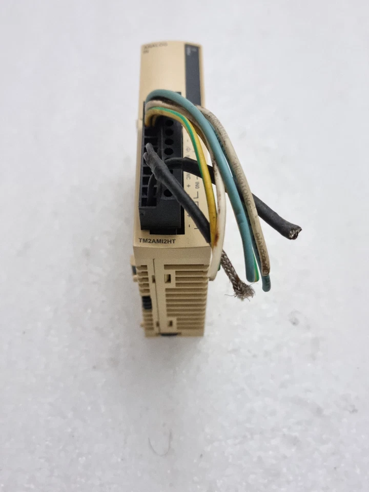 Schneider Electric TM2AMI2HT Modicon Analog Input Module TM2AMI2HT